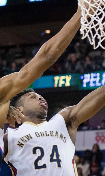 Short-handed Clippers travel to face healthy Pelicans
